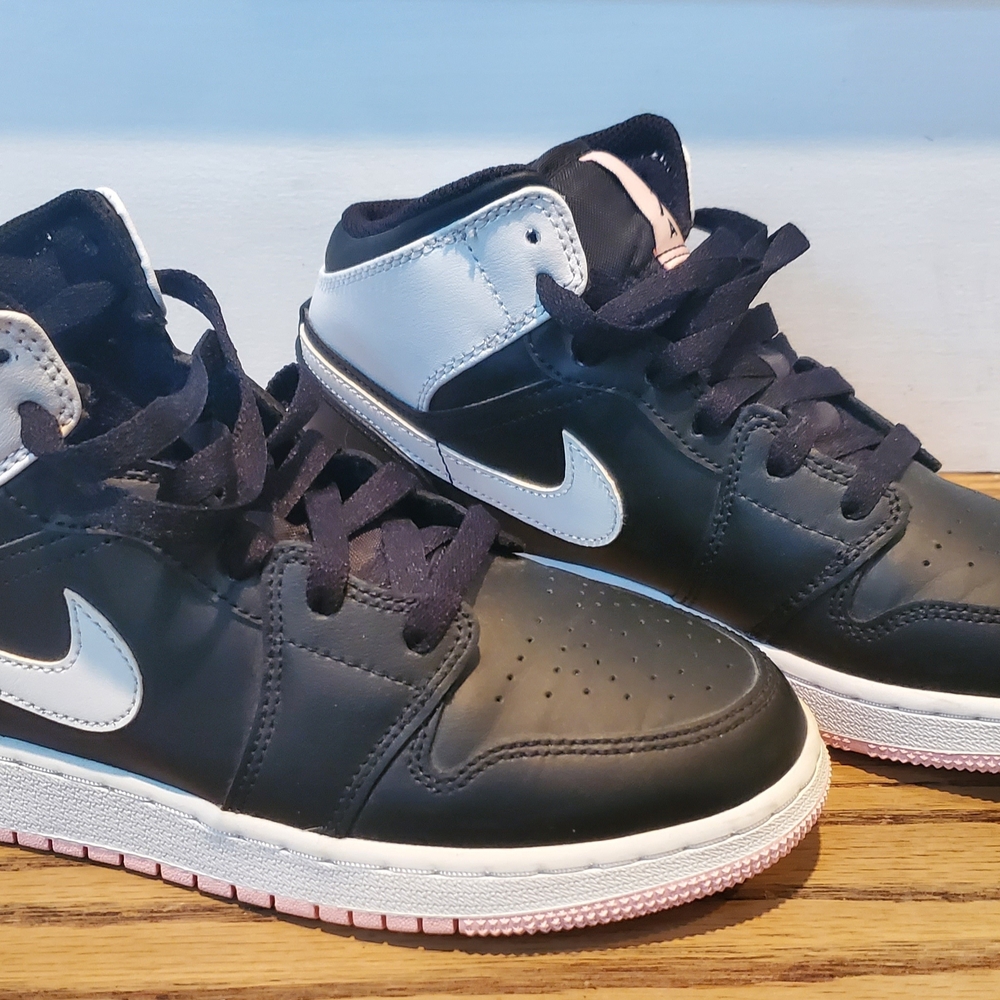 Nike - Girls - Air Jordan One Mid - Black/White/Arctic Pink - Size 5.5Y
